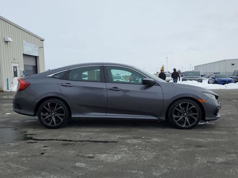 Used 2019 Honda Civic Sport image 8