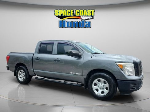 Used 2017 Nissan Titan S RWD image 4