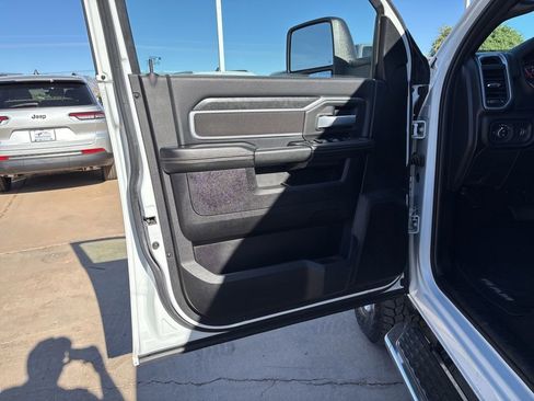 Certified 2024 RAM 2500 Big Horn AWD/4WD image 13