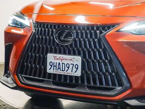 Certified 2024 Lexus NX 250 FWD w/ Premium Package image 9