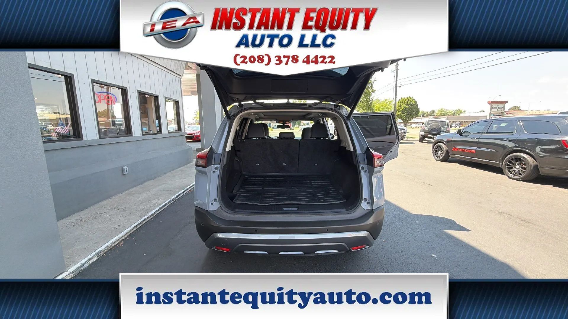 Used 2023 Nissan Rogue SL w/ SL Premium Package AWD/4WD image 18