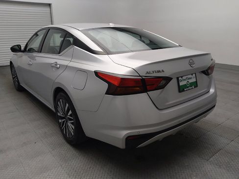 Used 2024 Nissan Altima 2.5 SV FWD image 5