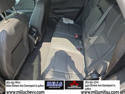 Used 2023 Chevrolet Blazer LT w/ Sound & Technology Package AWD/4WD image 19