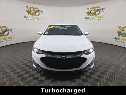 Used 2024 Chevrolet Malibu LT w/ Sport Edition FWD image 2