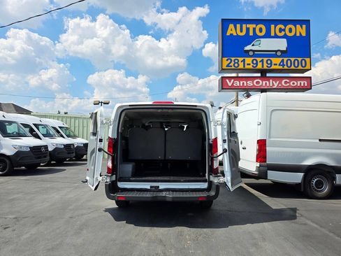 Used 2015 Ford Transit 350 XLT image 19