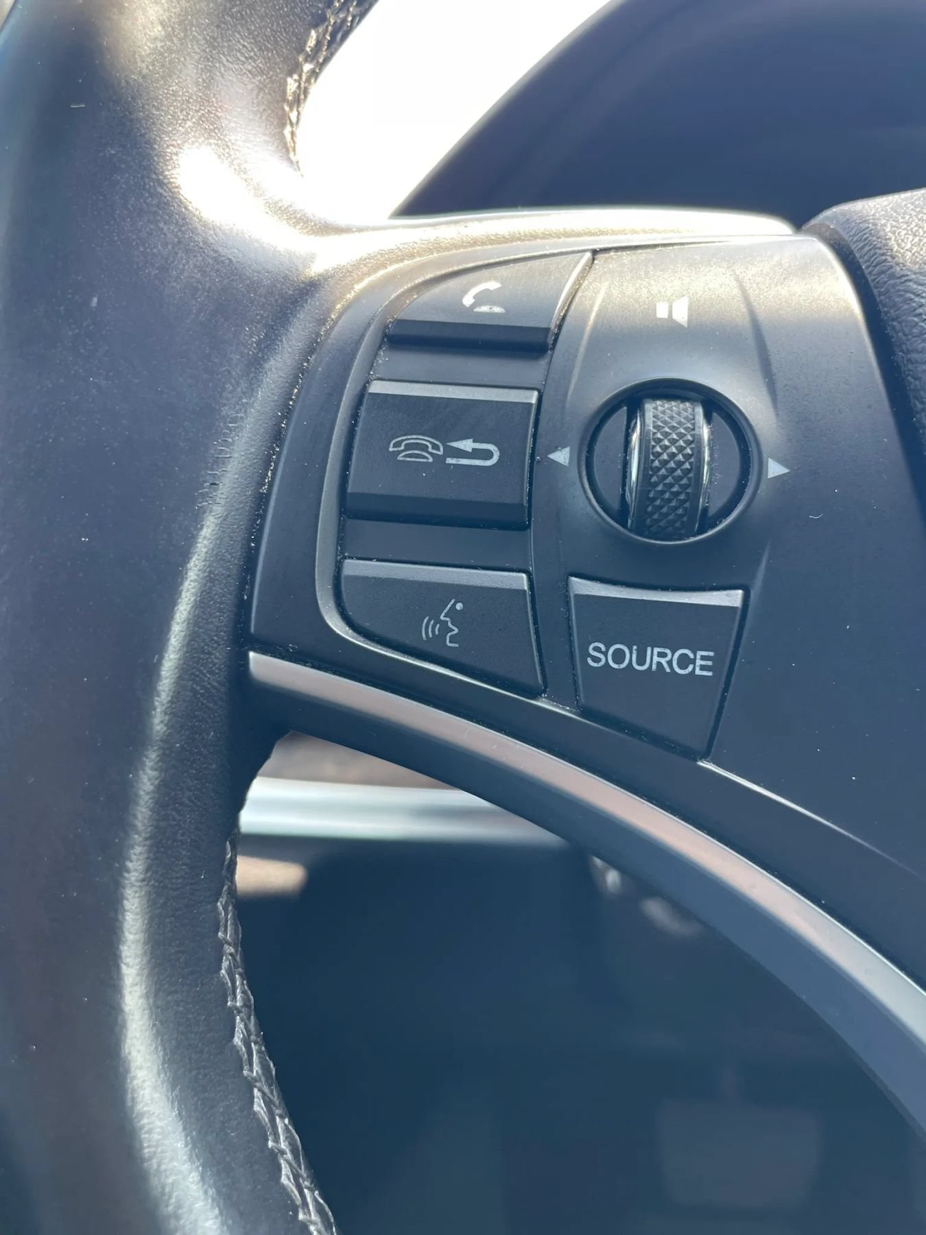 Used 2020 Acura MDX w/ Technology Package FWD image 22