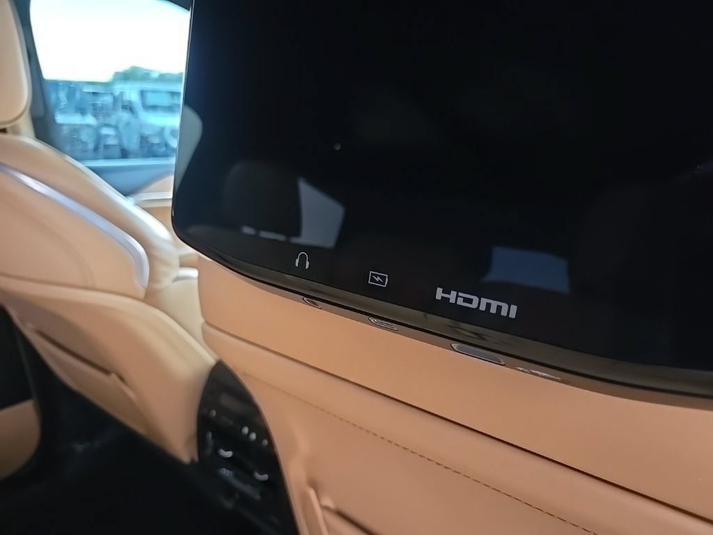 Used 2024 Jeep Grand Cherokee L Summit AWD/4WD image 91