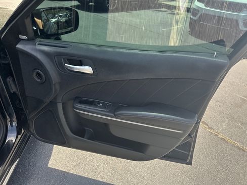 Used 2018 Dodge Charger R/T RWD image 16