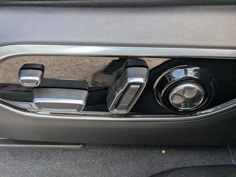 New 2025 Jeep Grand Cherokee L Overland w/ Advanced Protech Group III image 18