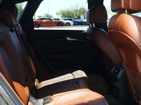 Used 2018 Audi Q5 2.0T Premium Plus w/ Premium Plus Package image 29