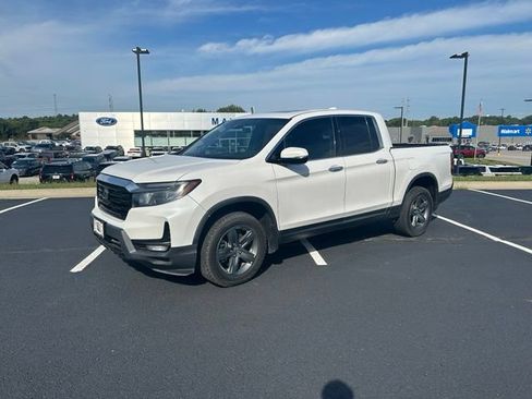 Used 2023 Honda Ridgeline RTL-E image 2