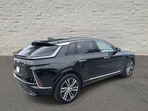 New 2025 Cadillac Lyriq Luxury image 5