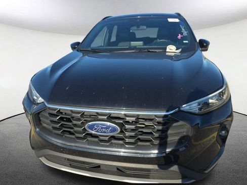 Used 2025 Ford Escape ST-Line Select AWD/4WD image 2