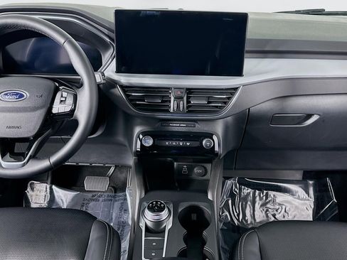 Used 2025 Ford Escape Platinum image 13