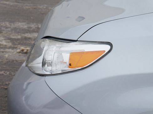 Used 2016 Toyota Sienna XLE image 16