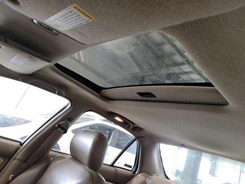 Used 1999 Buick Century Limited FWD image 9