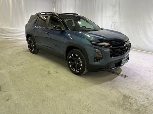 Used 2025 Chevrolet Equinox RS w/ Safety and Technology Package image 2