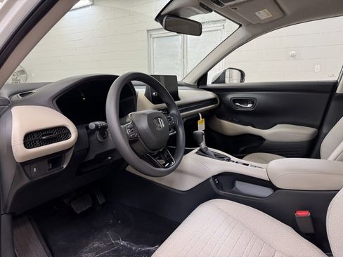 New 2026 Honda HR-V LX image 12