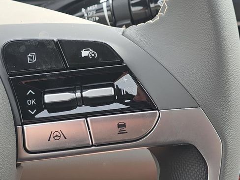 New 2026 Hyundai Elantra SEL Sport Premium FWD image 25