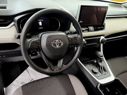 Used 2025 Toyota RAV4 XLE w/ Convenience Package AWD/4WD image 24