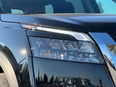 New 2025 Nissan Pathfinder S image 33