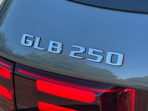 New 2026 Mercedes-Benz GLB 250 image 25