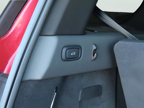 New 2024 VinFast VF 9 Plus image 25