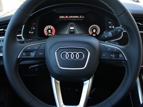 New 2026 Audi Q7 3.0T Premium image 16