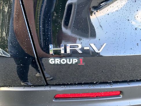Used 2025 Honda HR-V Sport image 32