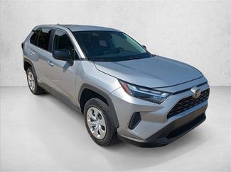 Used 2023 Toyota RAV4 LE FWD video 3