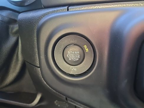 Used 2021 Jeep Wrangler Unlimited Sport AWD/4WD image 46