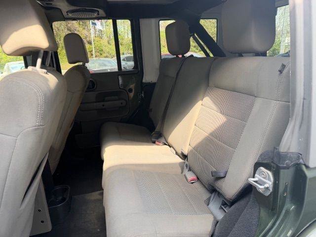 Used 2008 Jeep Wrangler Unlimited Sahara AWD/4WD image 14