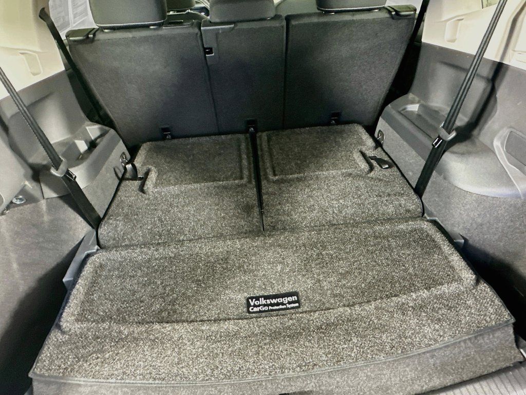 Used 2023 Volkswagen Tiguan S FWD image 32