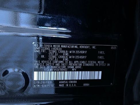 Certified 2025 Toyota RAV4 LE image 33