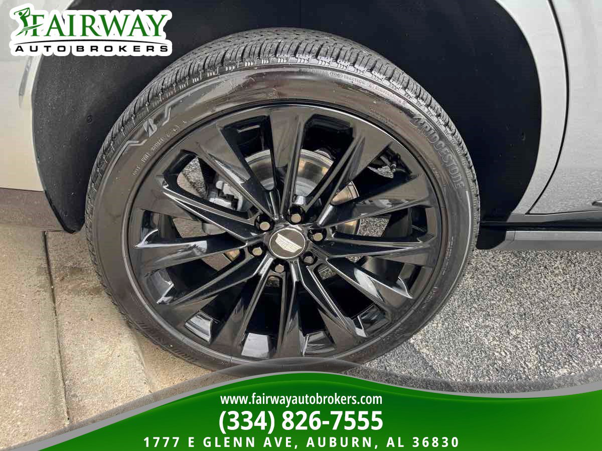 Used 2026 Cadillac Escalade Platinum Sport w/ LPO, ONYX Package AWD/4WD image 39