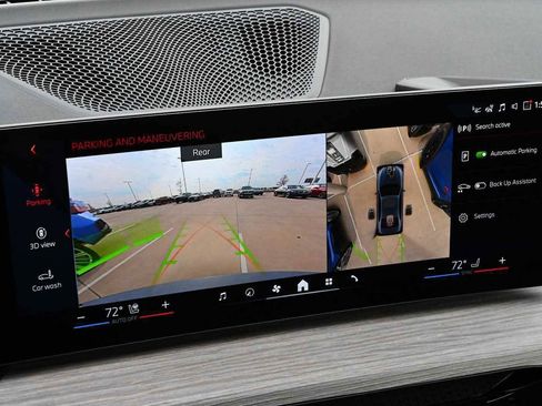 New 2026 BMW 330i Sedan w/ Premium Package image 14