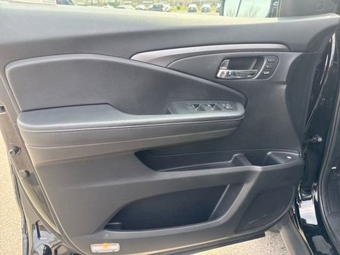 Used 2023 Honda Ridgeline RTL-E image 9