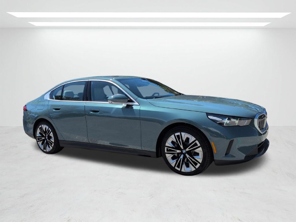 New 2027 BMW 530i xDrive w/ Premium Package AWD/4WD image 2
