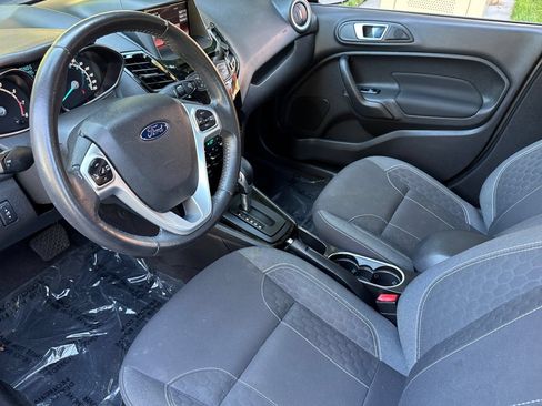 Used 2014 Ford Fiesta SE w/ Equipment Group 201B FWD image 10