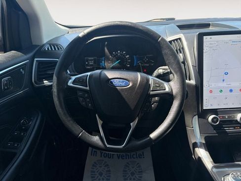 Used 2022 Ford Edge Titanium w/ Equipment Group 301A AWD/4WD image 12