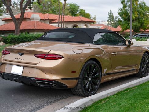 Used 2026 Bentley Continental GTC image 19