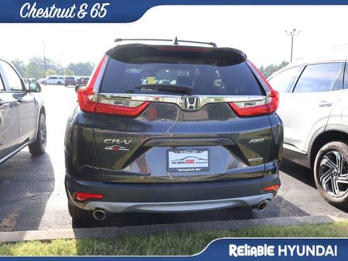 Used 2019 Honda CR-V Touring image 17
