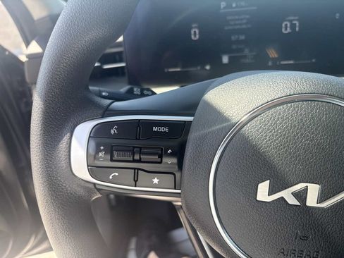Used 2026 Kia K5 LXS FWD image 23