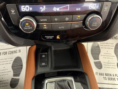 Used 2019 Nissan Rogue SL w/ Premium Package FWD image 26