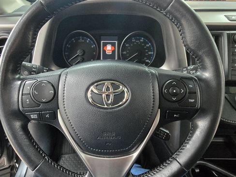 Used 2017 Toyota RAV4 XLE image 28