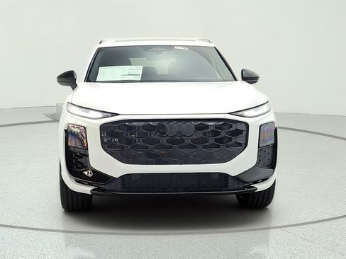 New 2026 Audi Q3 quattro 2.0T AWD/4WD image 2