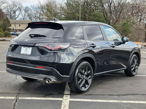 Certified 2023 Honda HR-V Sport image 6