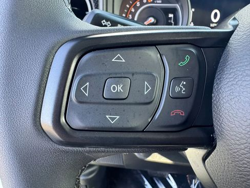 Used 2026 Jeep Gladiator Rubicon AWD/4WD image 16