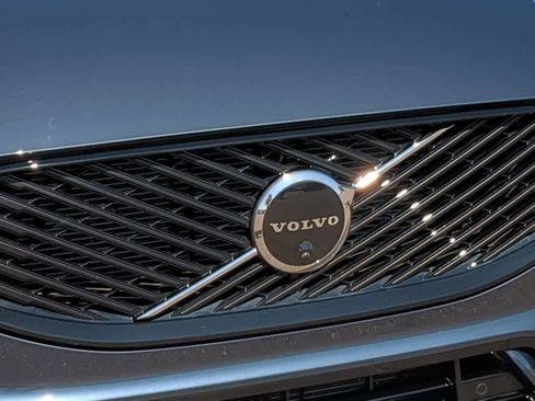 Certified 2026 Volvo XC60 B5 Plus w/ Protection Package Premier AWD/4WD image 11