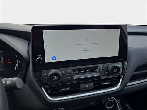 Used 2024 Toyota Grand Highlander XLE image 25